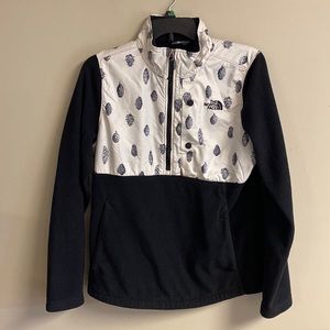 North Face Quarter Zip!🫶🏻